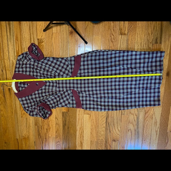 Plaid Hourglass Dress - Picture 7 of 9